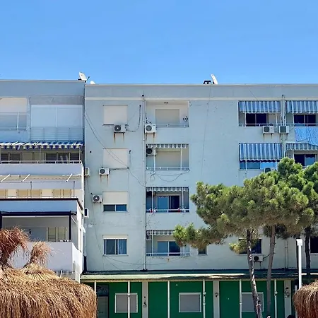 Sunset Sea View - Beachfront Balcony - Ac - Wifi *