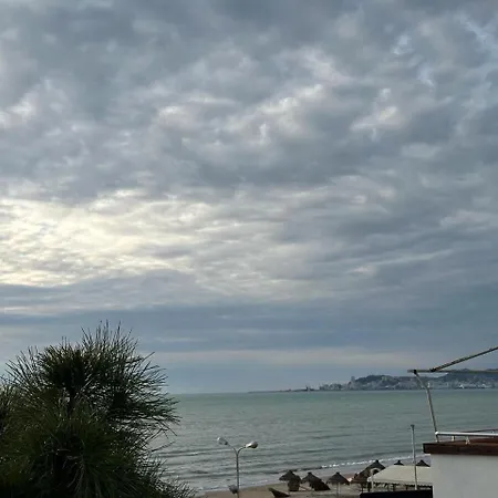 Sunset Sea View - Beachfront Balcony - Ac - Wifi Apartment